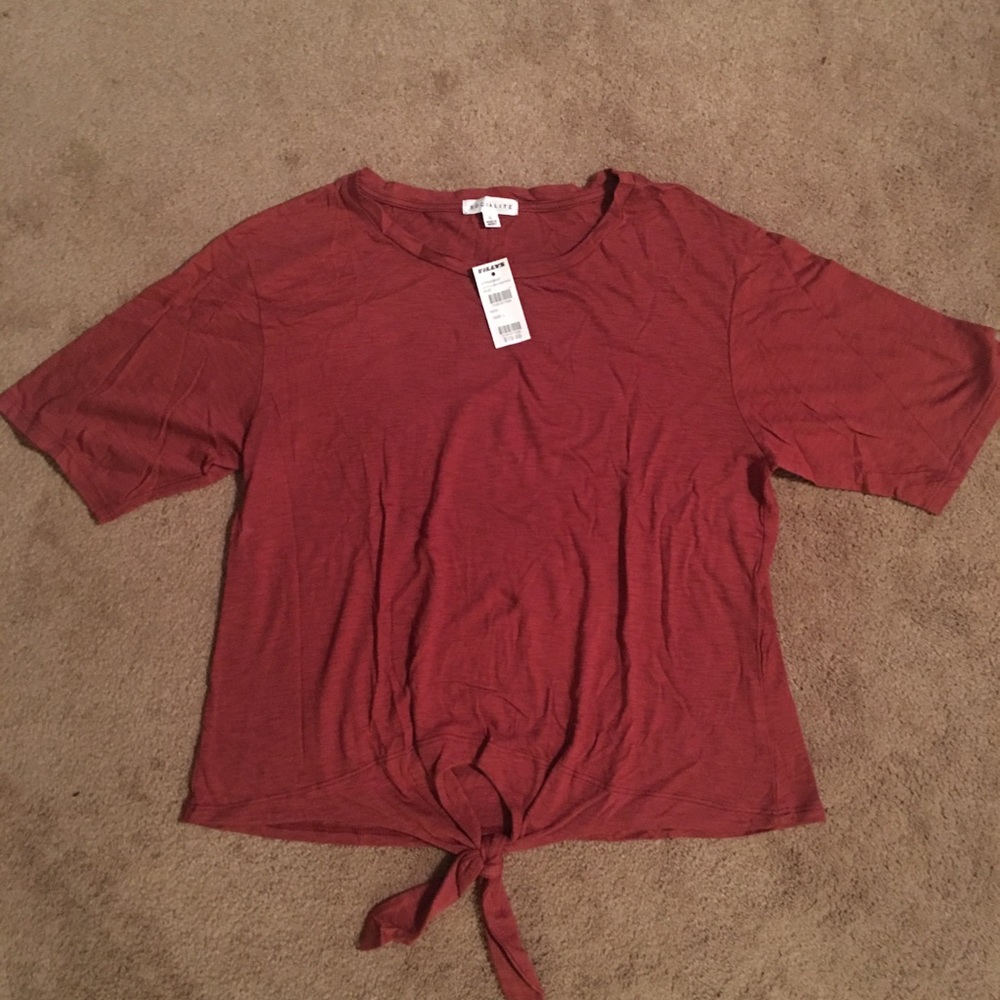 Tilly’s Semi Crop